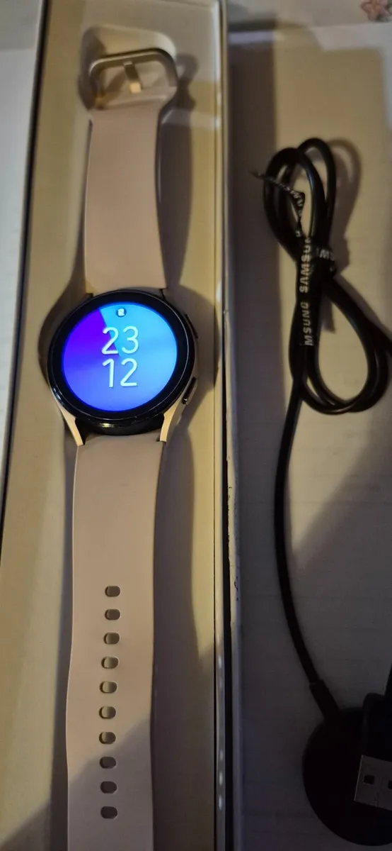 Smartwatch - Image 1