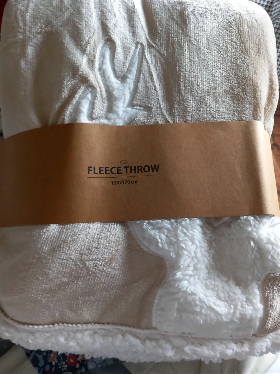 Throws, sheets, - Image 4