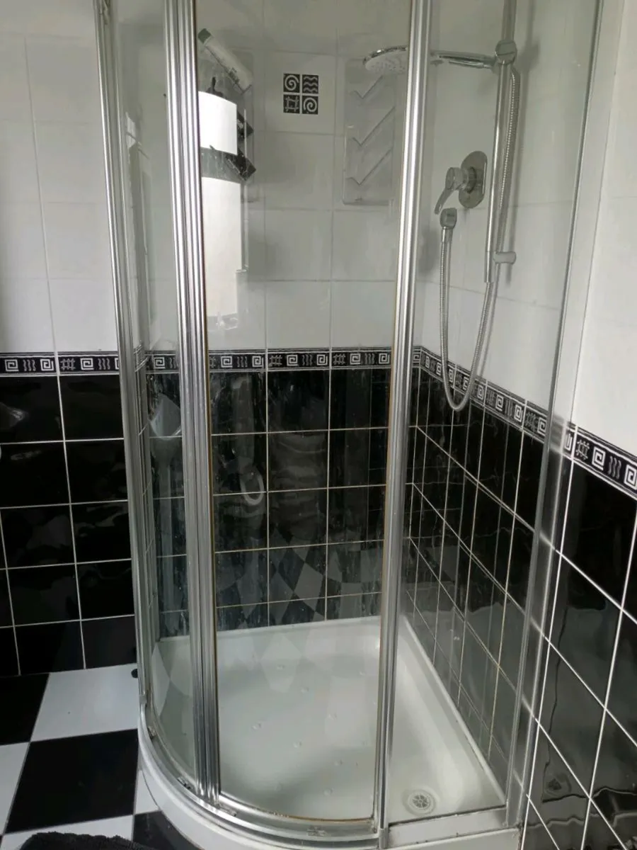 FREE Bathroom Ware - Image 1