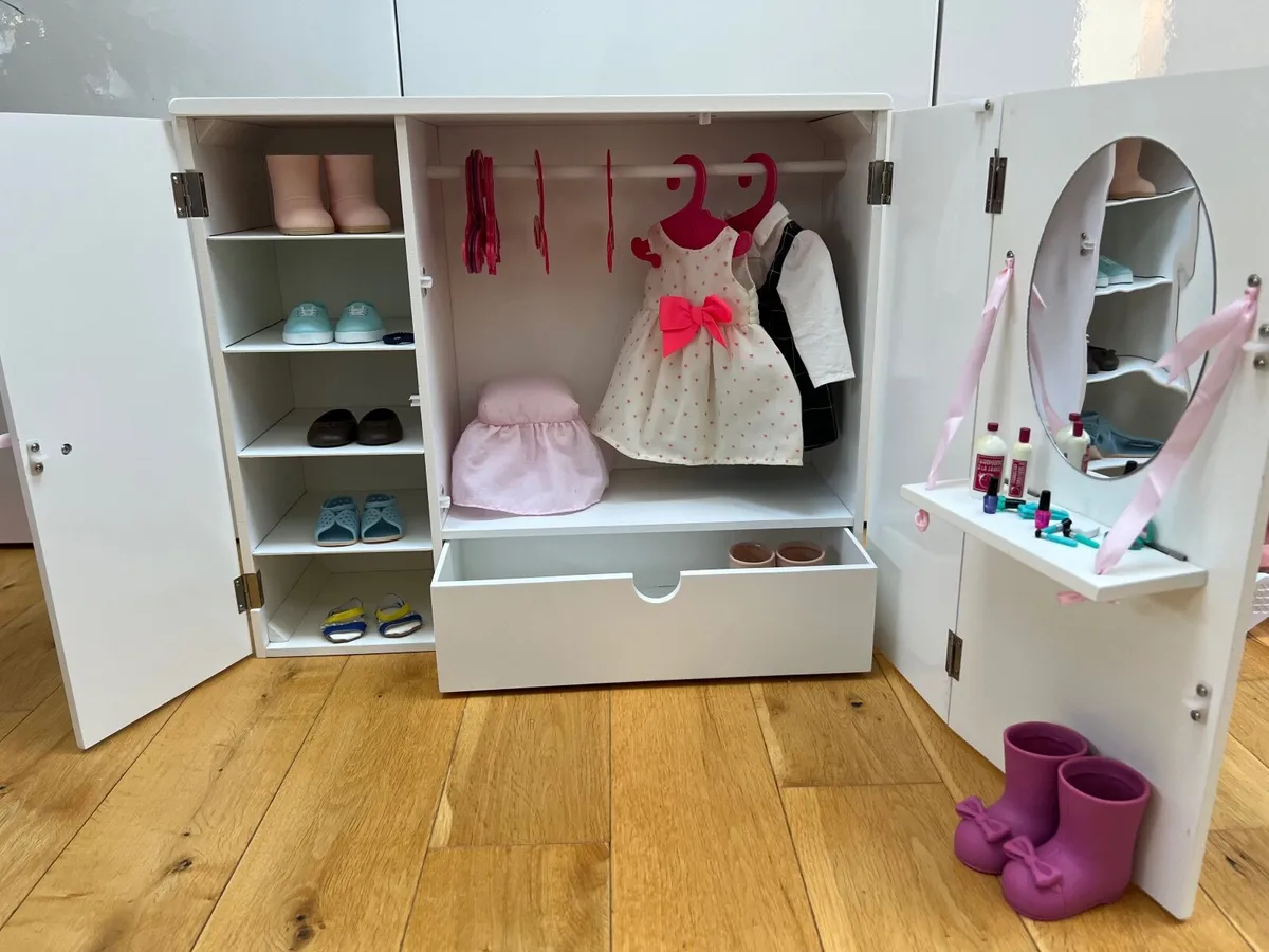 Our generation wardrobe - Image 4