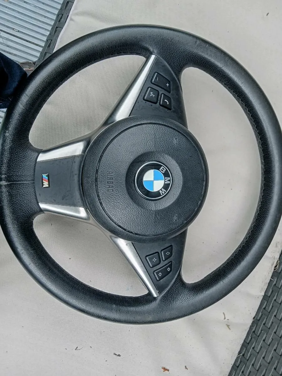 Bmw e60 sport steering wheel pre facelift - Image 4
