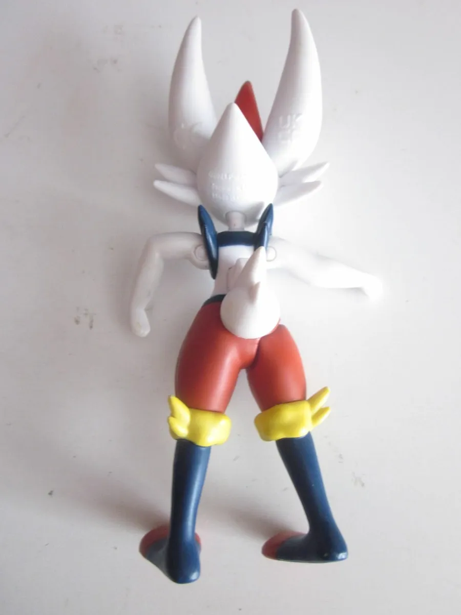 Pokermon 2021 Cinderace MS35 Figure - Image 2