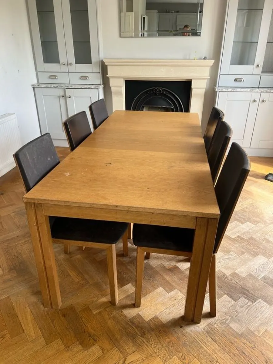 Dining table & 6 chairs - Image 1