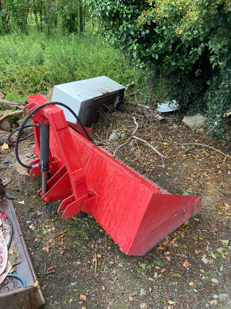 10x5 cattle trailer and power box - Image 3