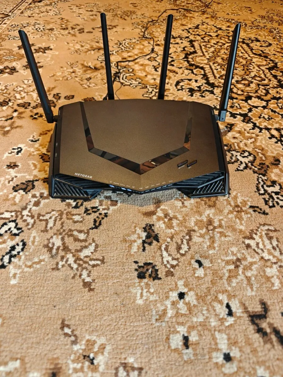 Netgear Nighthawk XR500 Gaming Router - Image 1