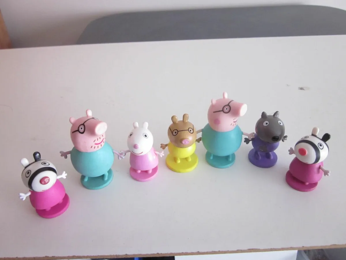 Peppa Pig Figures X 7 Vintage 2003 - Image 1