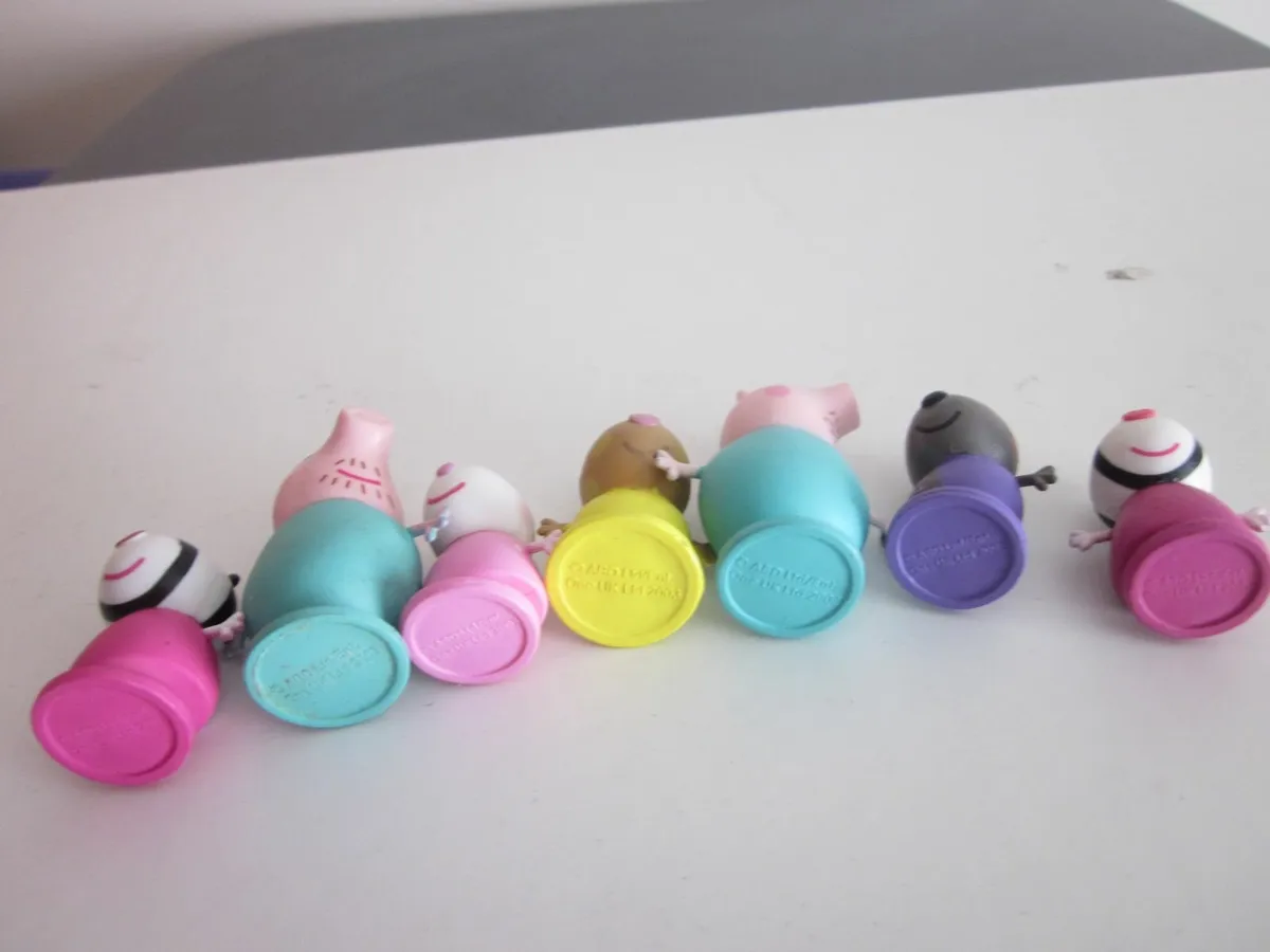 Peppa Pig Figures X 7 Vintage 2003 - Image 4