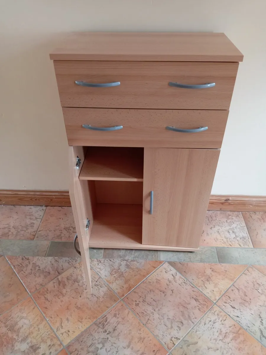 Cabinet - Image 1