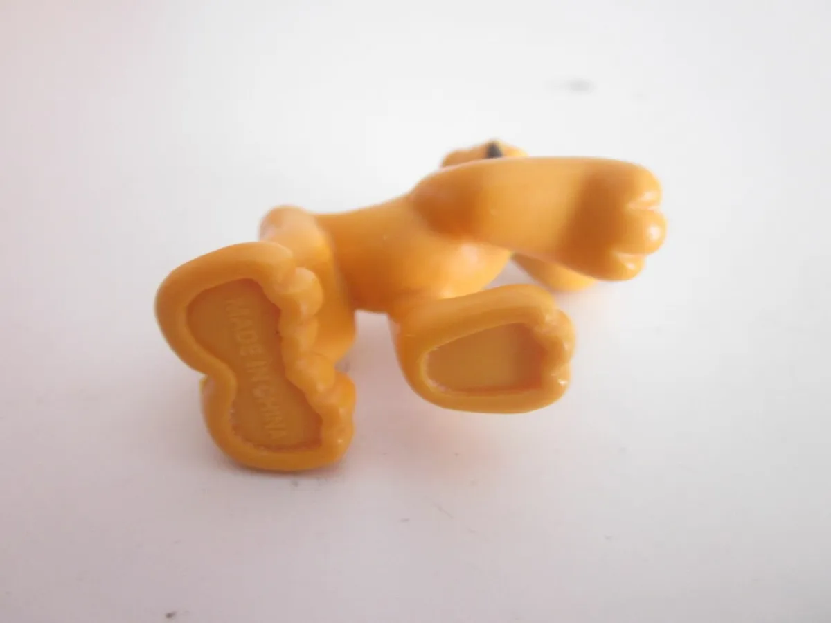 Disney  Pluto Walking Figure 2" - Image 4