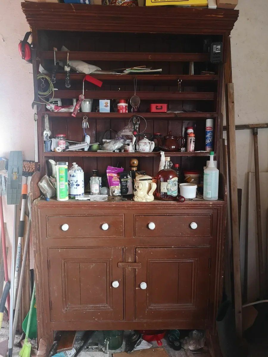 Dresser - Image 2