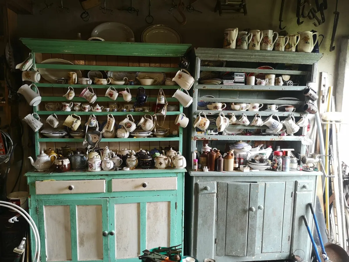 Dresser - Image 3