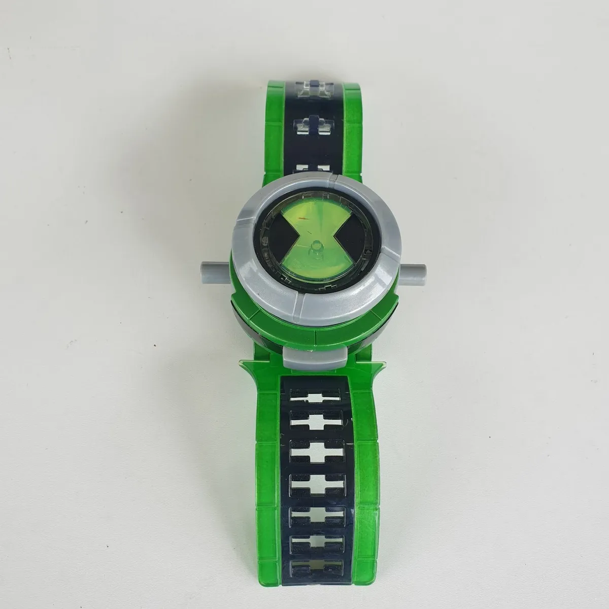 Ben 10 2008 ultimate Omnitrix watch 7 crystals - Image 4