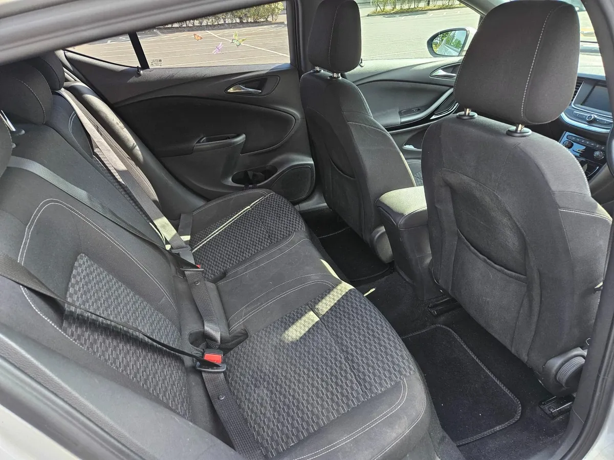 Vauxhall Astra SRI 2016 - Image 4
