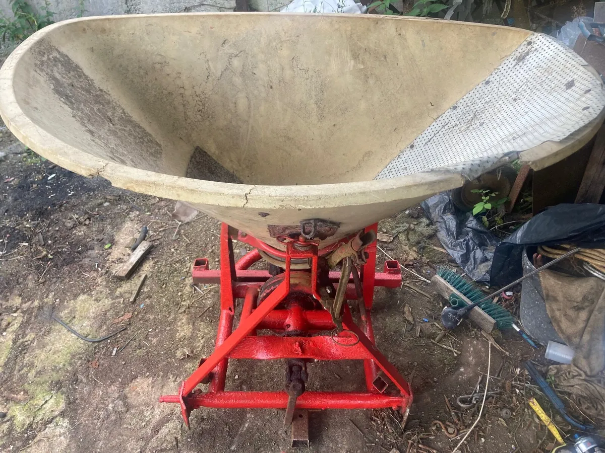 Farm machinery - Image 3