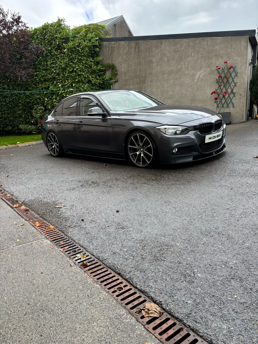 BMW 3 Series - Image 1