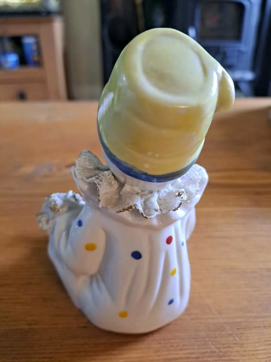 Vintage Sophia Ann clown figurine - Image 3
