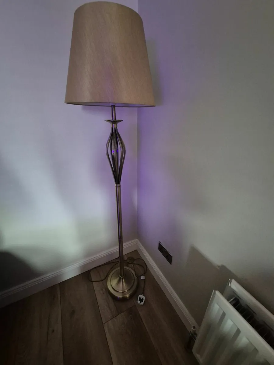 Stand Free lamp - Image 1