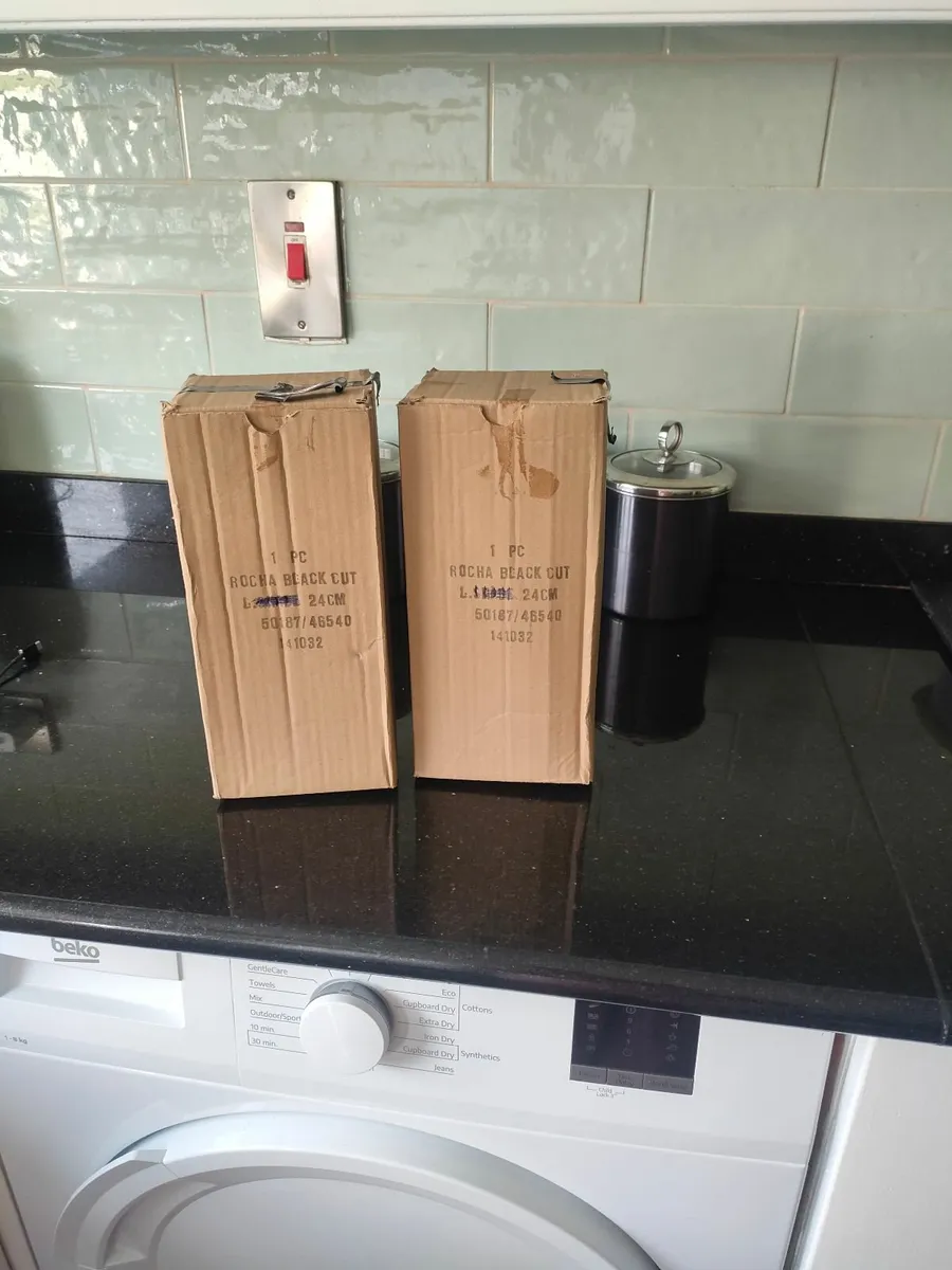 Black John Rocha vases made by Waterford crystal - Image 4