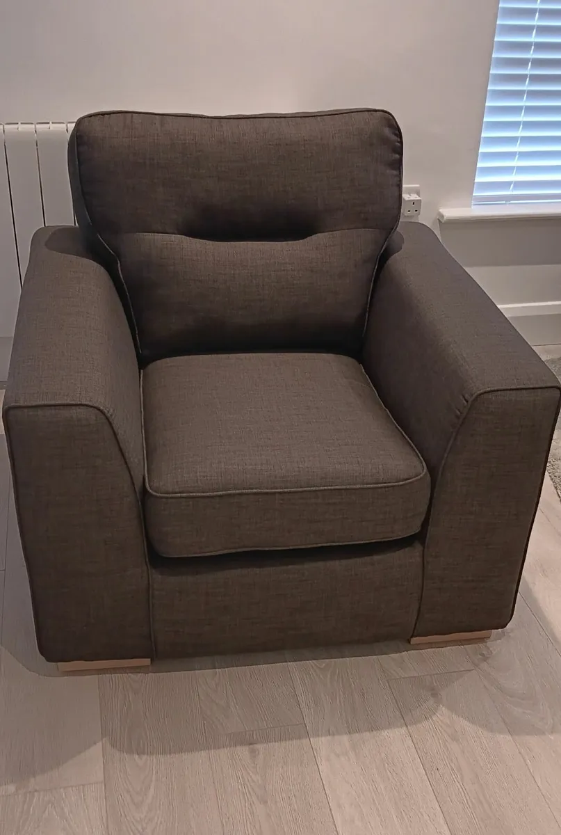 Armchair (DFS) - Image 1