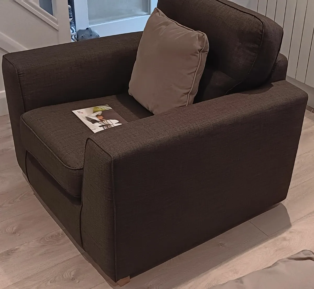 Armchair (DFS) - Image 2