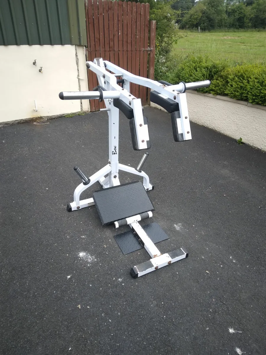 Qym Equipment - Image 1