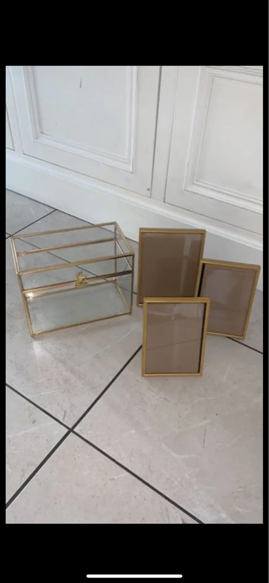 Card Box & Frames