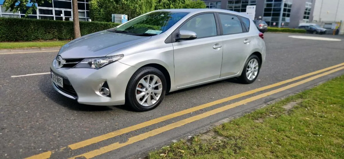 Toyota Auris 1.4 D4D - Image 1
