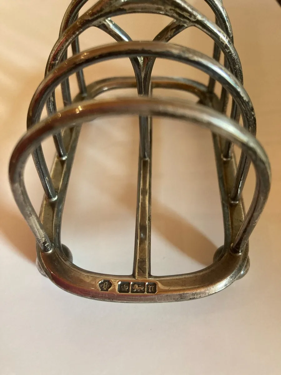 Antique 1905 solid silver toast rack - Image 2
