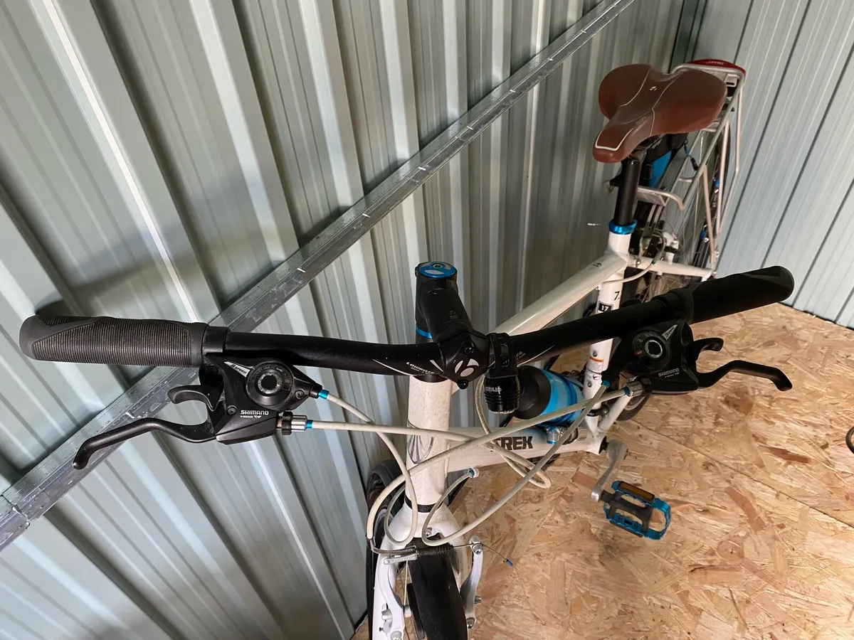 Ladies Trek bicycle - never used. - Image 2