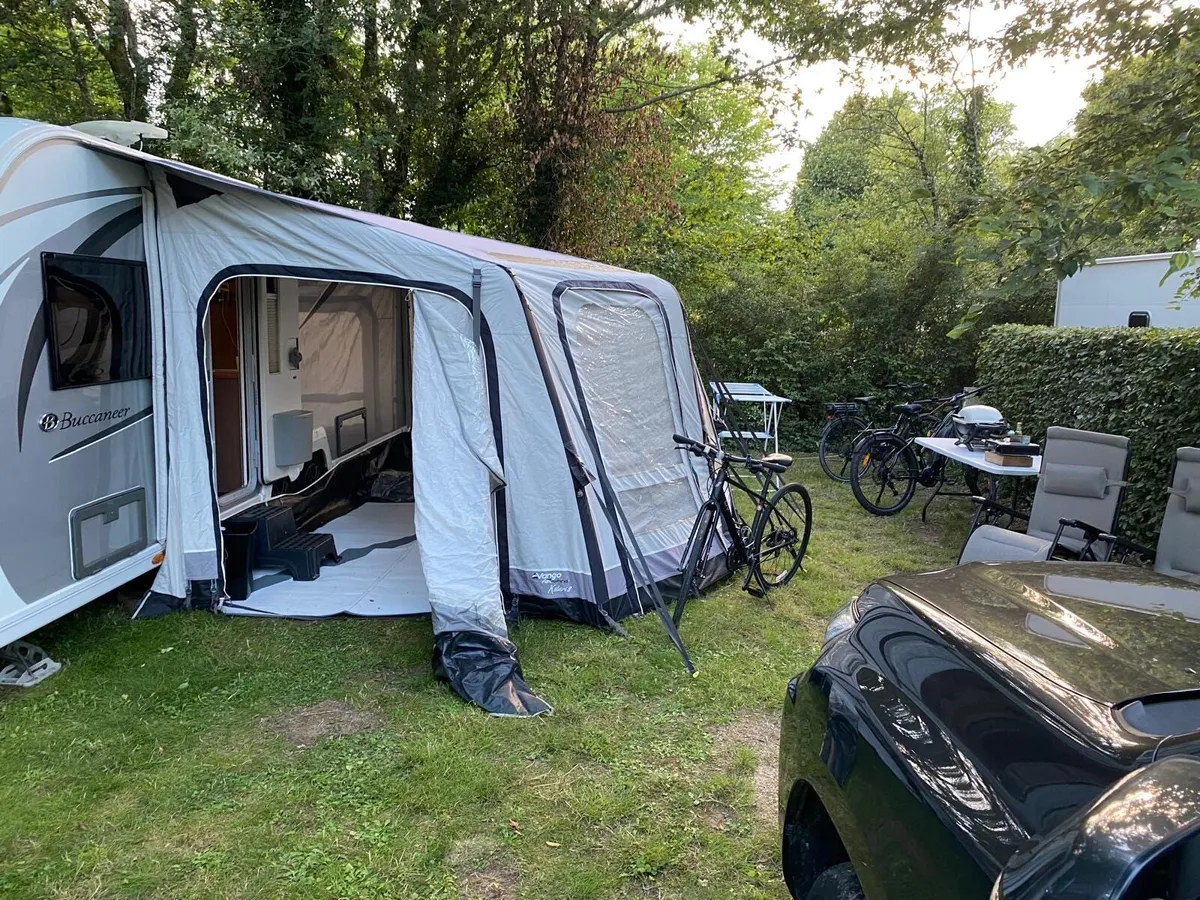 Caravan awning - Image 1