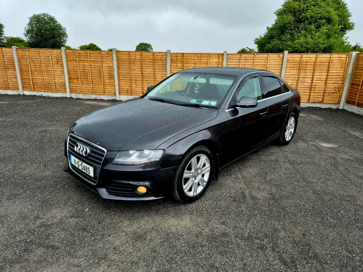 2011 AUDI A4 - Image 2