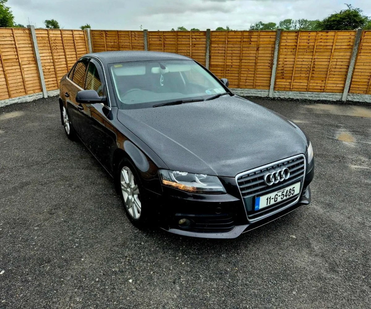 2011 AUDI A4 - Image 4