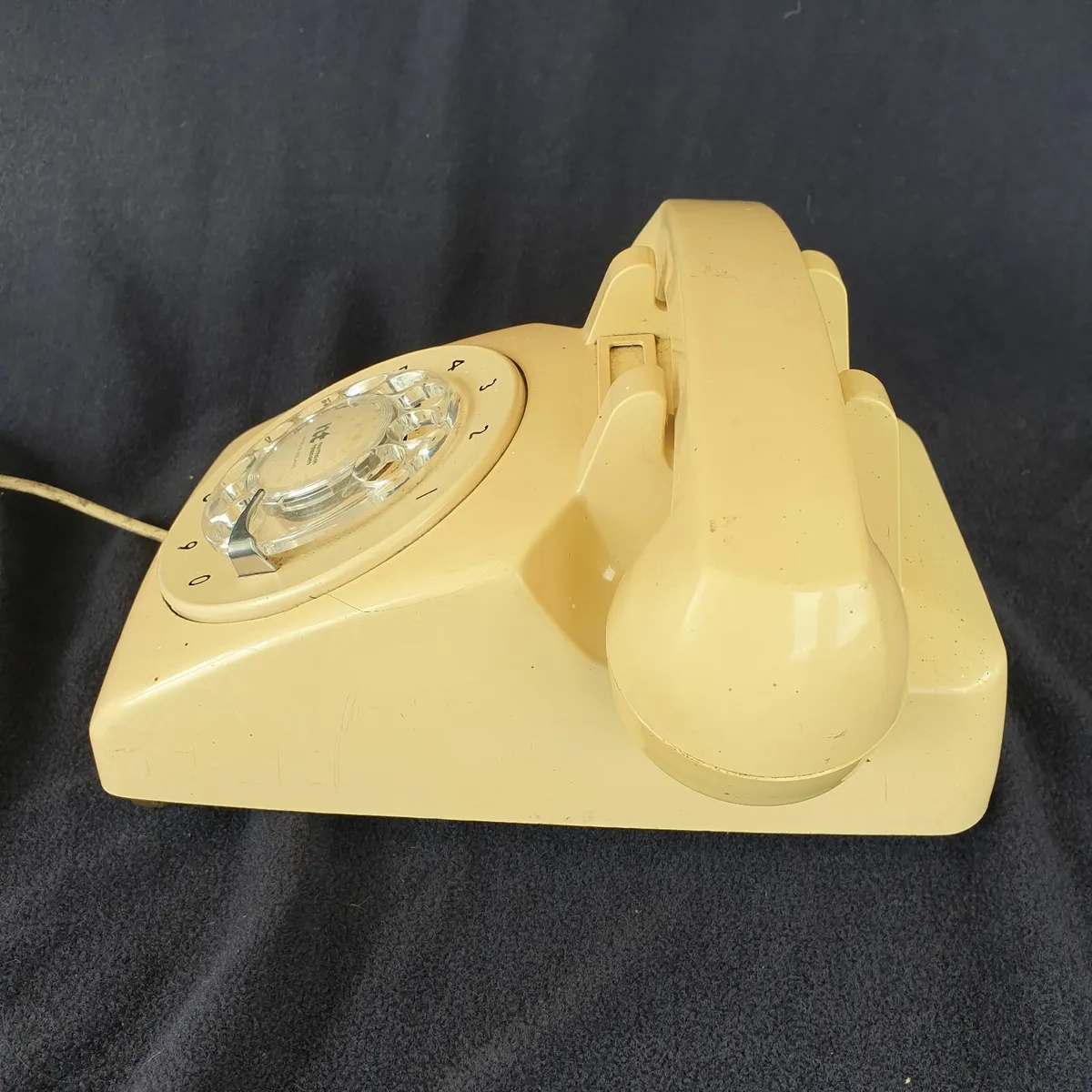 vintage 1970s cream rotary telephone PROP - Image 2