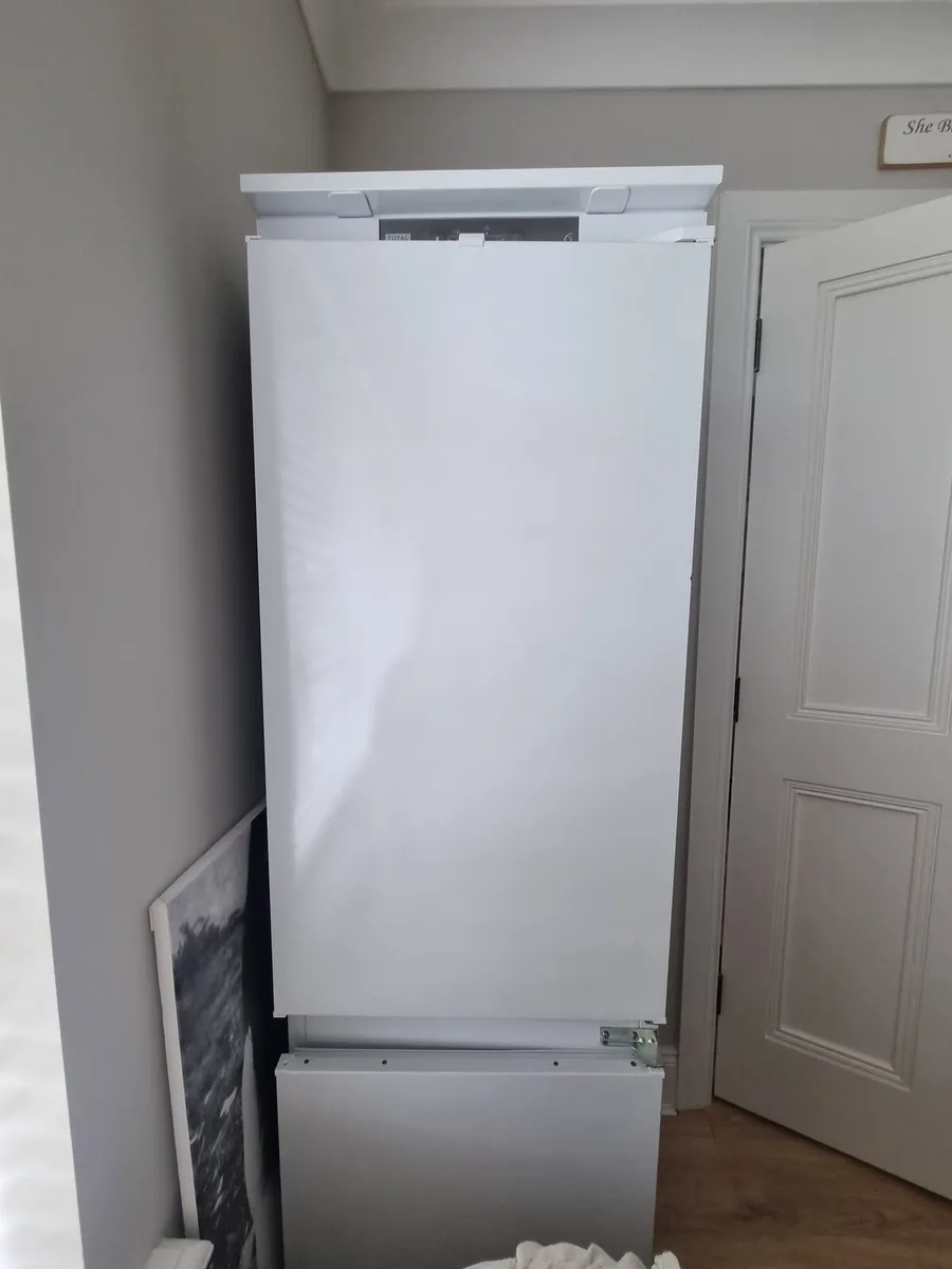 Fridge freezer - Image 1