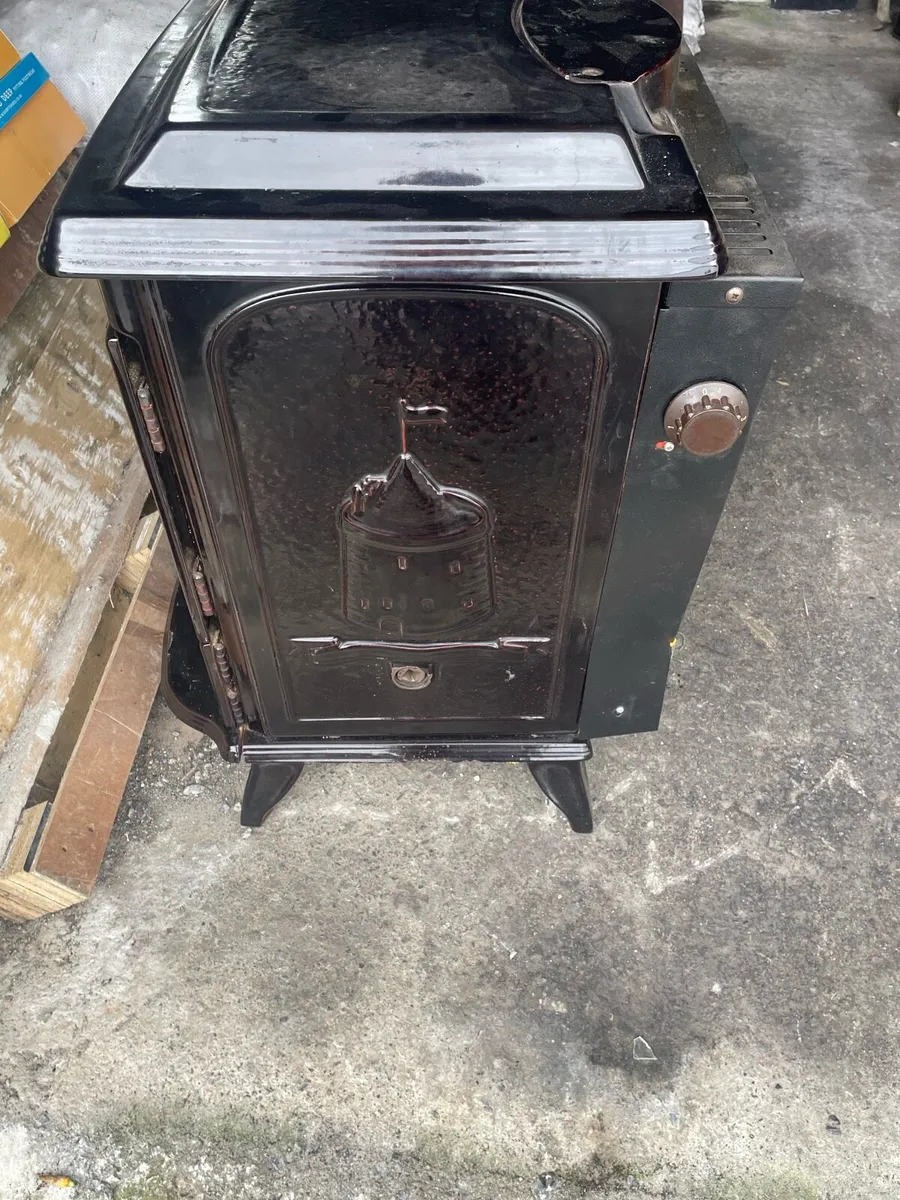 Stove - Image 2