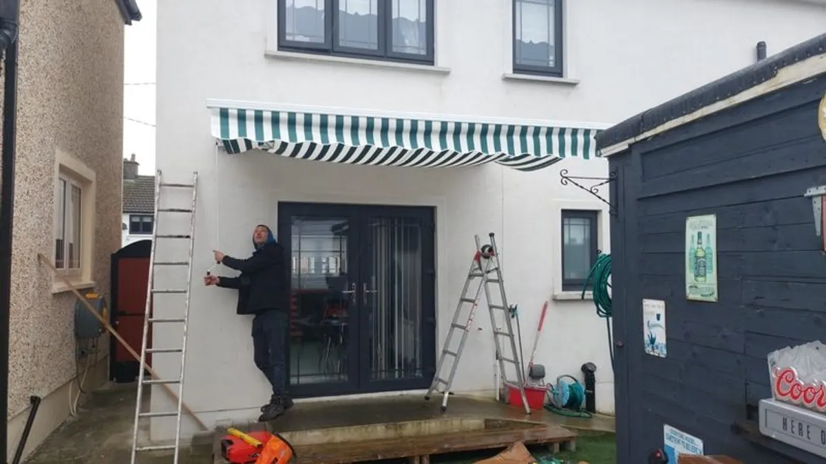 retractable canopy/awning - Image 2