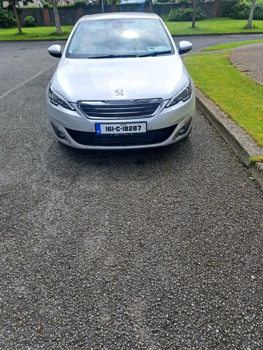 Car - Image 1