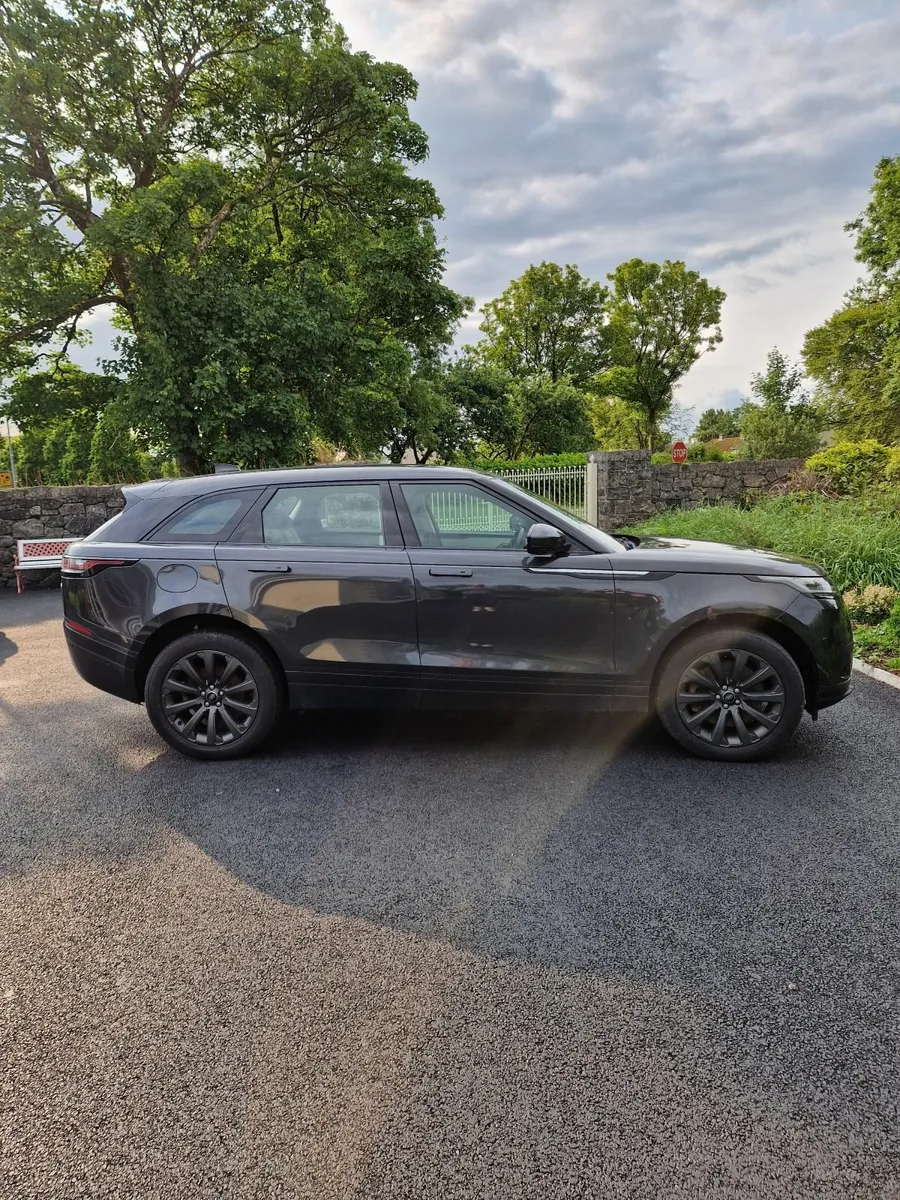 Land Rover Range Rover Velar 2021 - Image 2