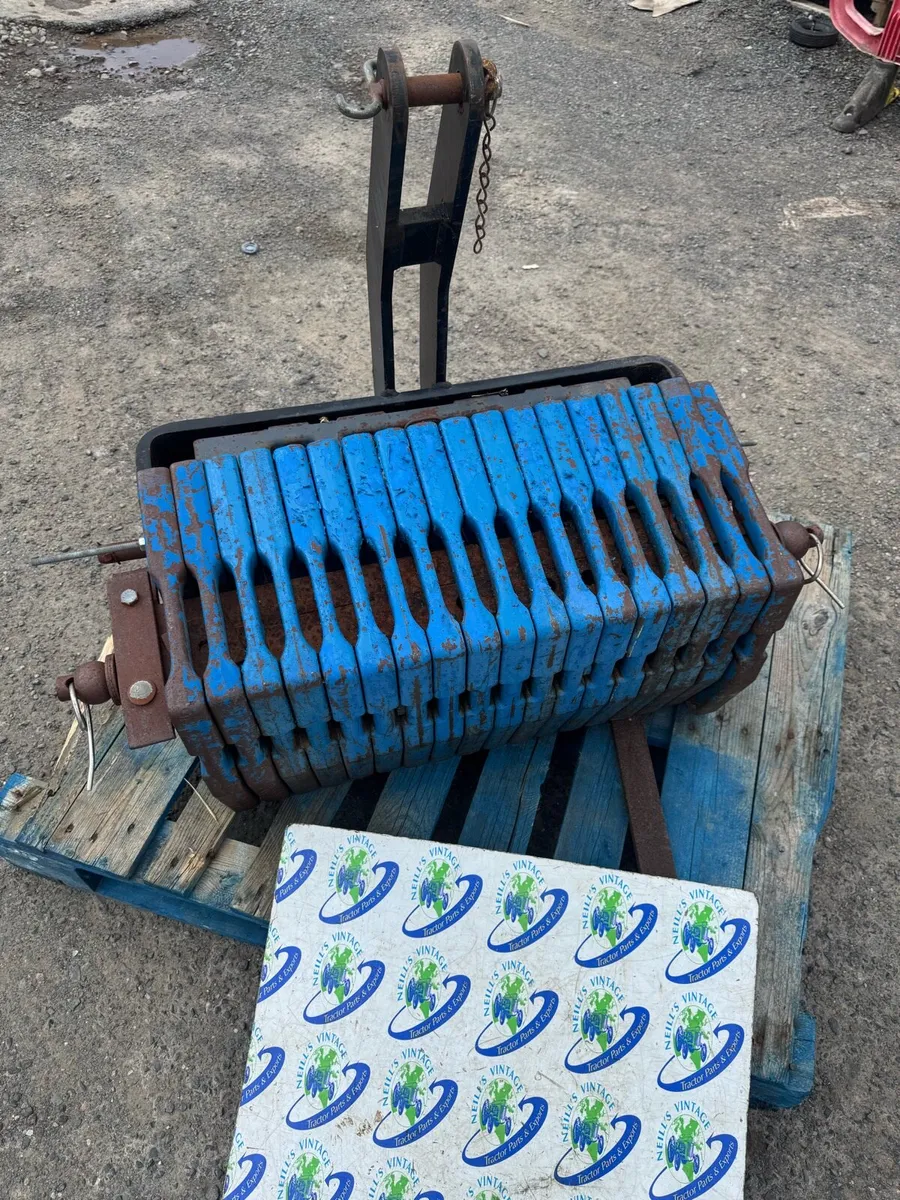 Ford 10 40 Series Weights & Carrier - Image 2