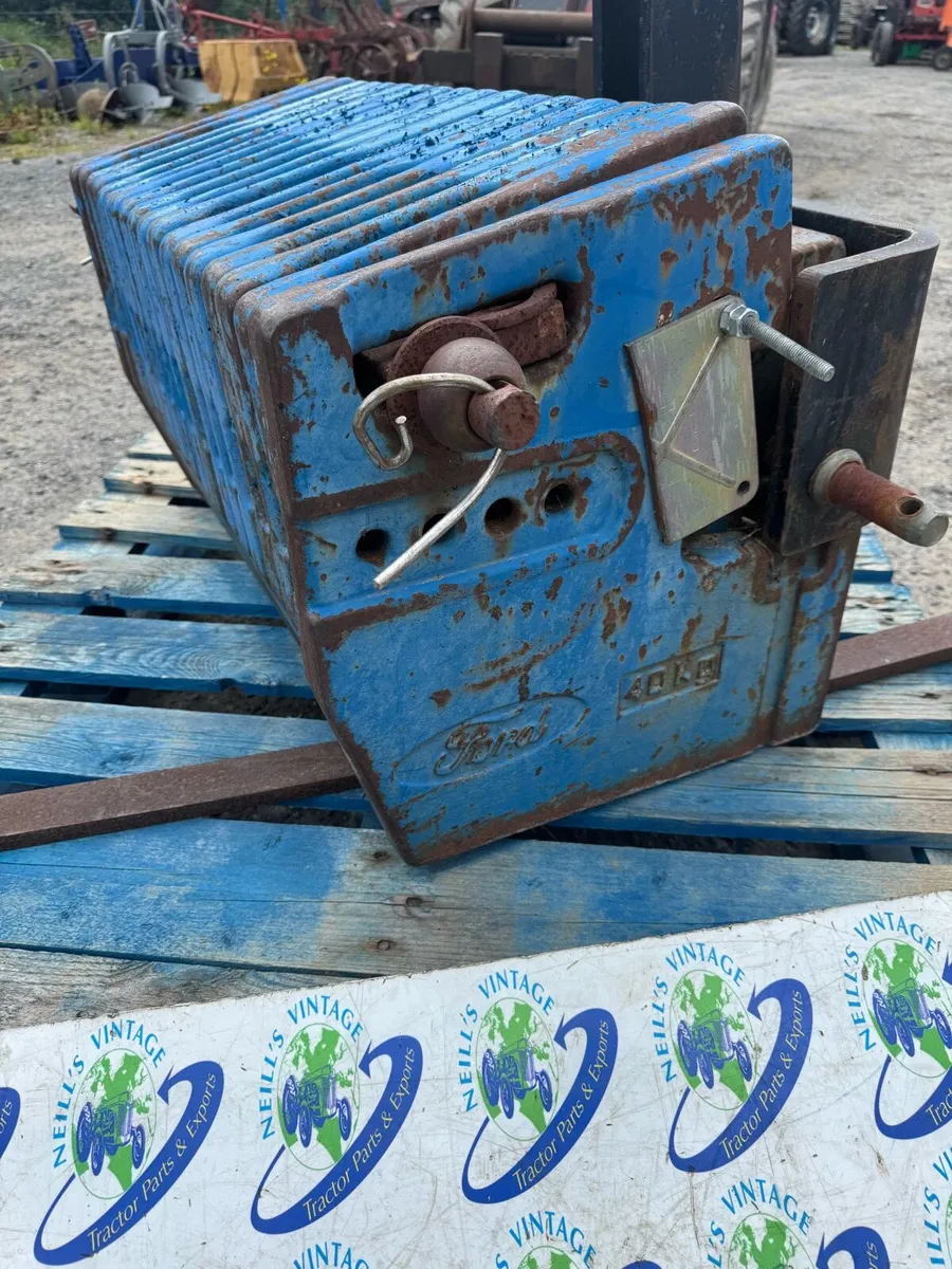 Ford 10 40 Series Weights & Carrier - Image 3