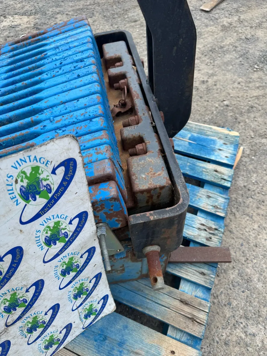 Ford 10 40 Series Weights & Carrier - Image 4