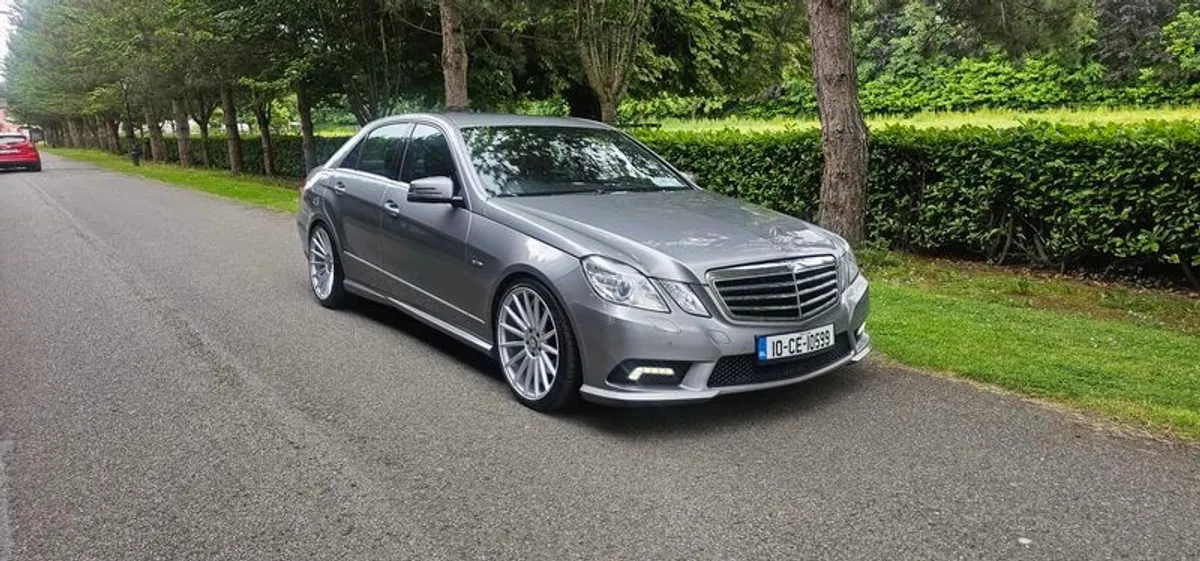 2010 Mercedes-benz E-class e350 - Image 1