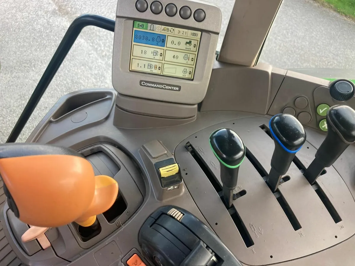 2010 John Deere 6930 - Image 2