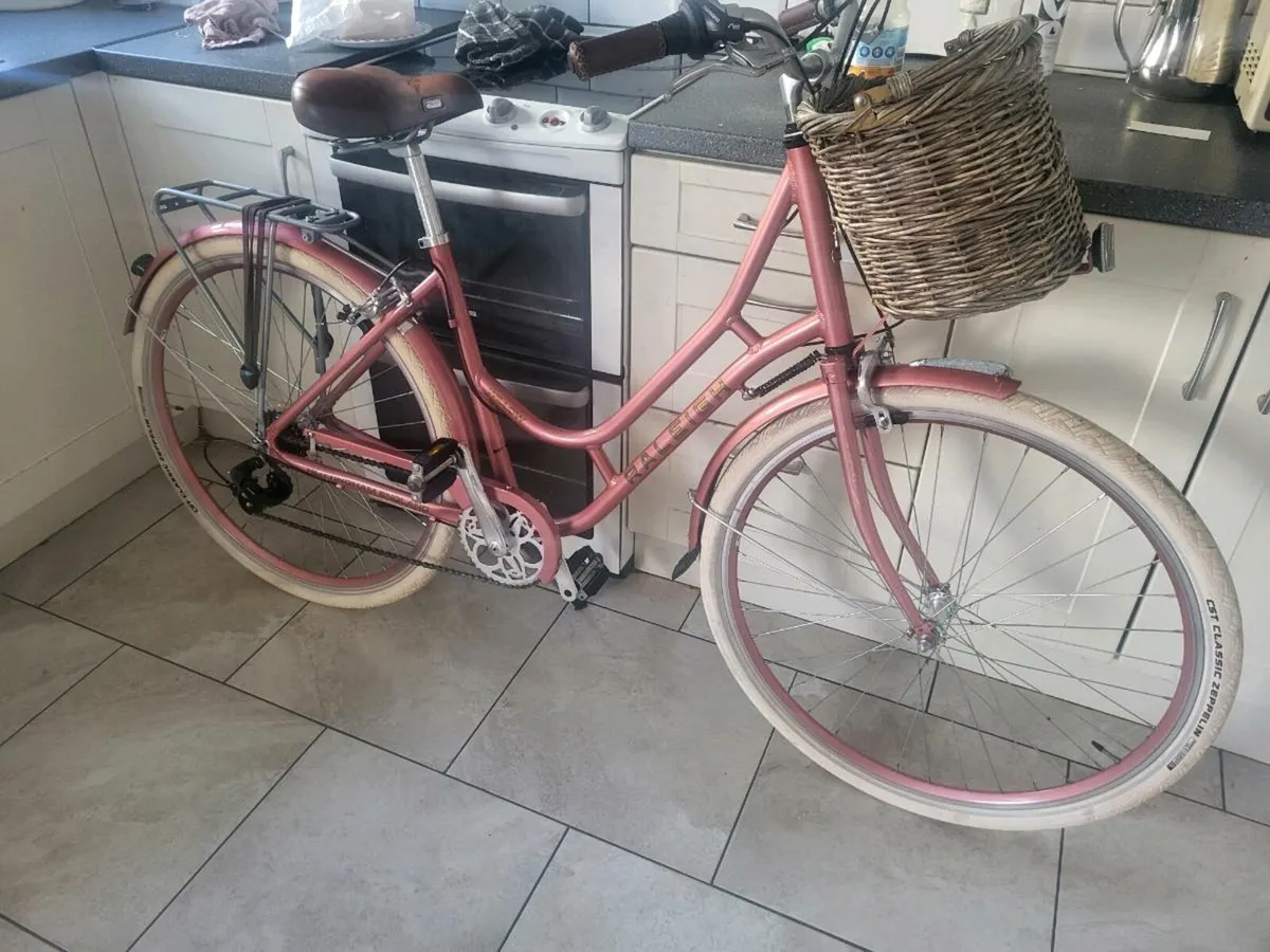 Ladies raleigh like new - Image 1