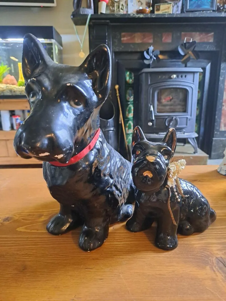 Vintage Scottish Terrier figurines - Image 1