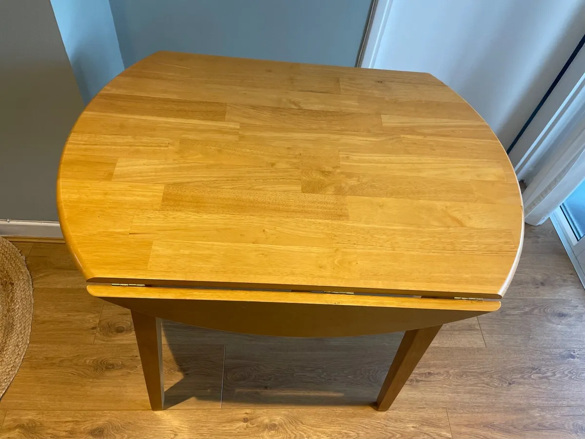 Kitchen table - Image 2