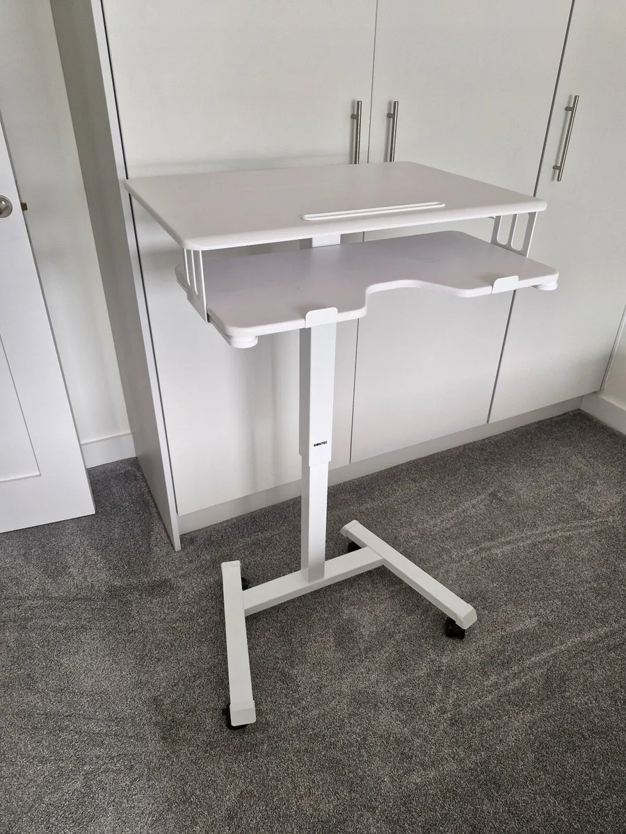 Computer desk -Sit stand - Image 1