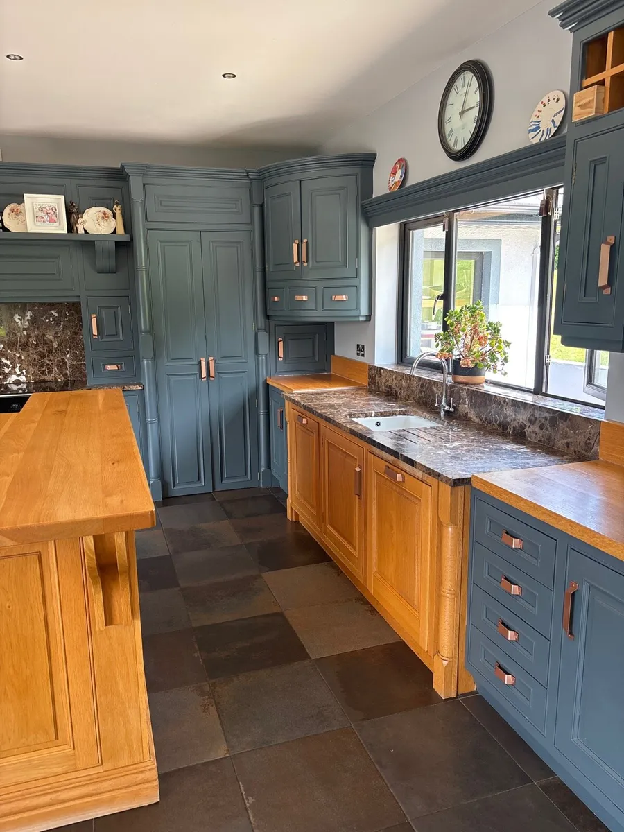 In-Frame Solid Oak Kitchen, Island and Applicances - Image 3