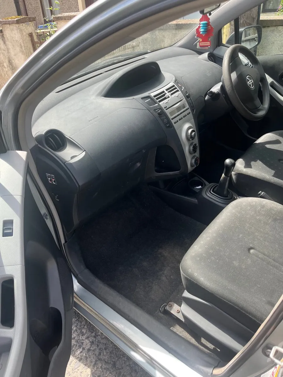 Toyota Yaris 2006 - Image 1