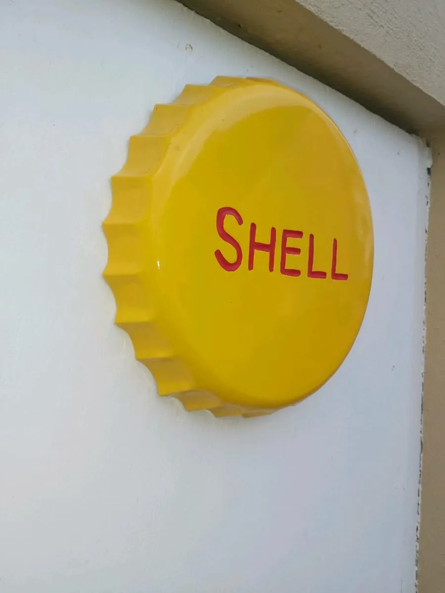 Shell sign